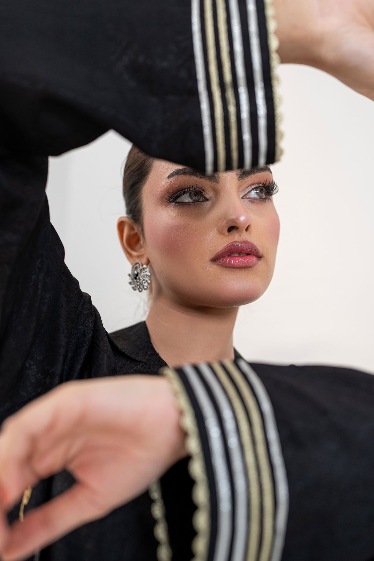 Noore Sitara Black Handmade Suit