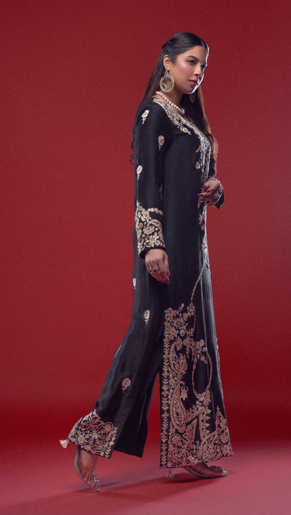 Dil-e-Mahi Black Handmade Suit