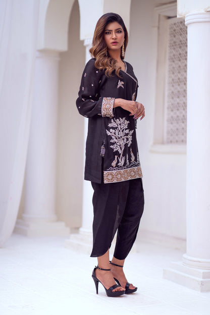 Black Silk Gilded Night Suit